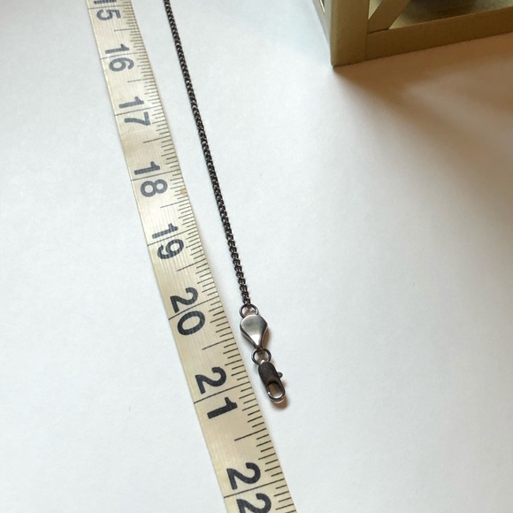 ❗️3/$7 Green stone cross necklace - Picture 2 of 2